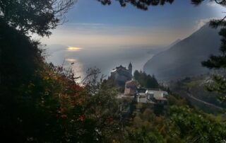 Il santuario ed il Lago di Garda visti dal Monte Cas